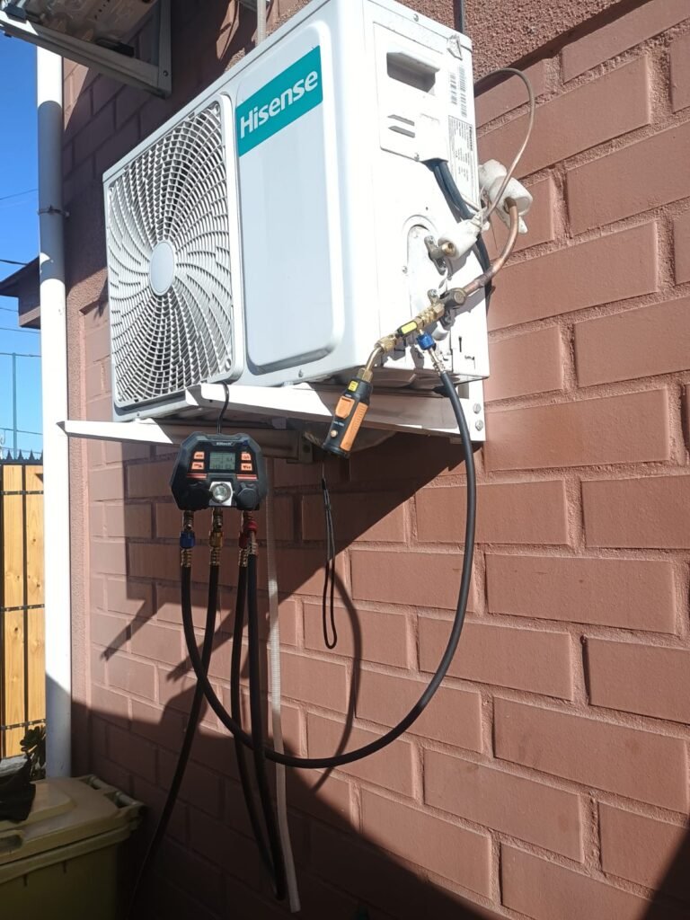 Técnico especialista en aire acondicionado en Santiago